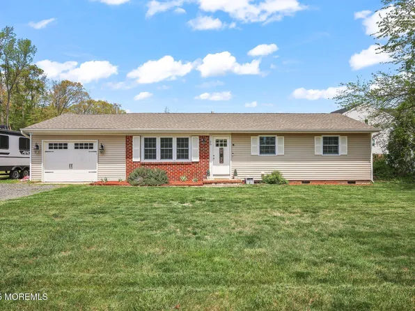 39 Sloop Creek Road, Bayville, NJ 08721