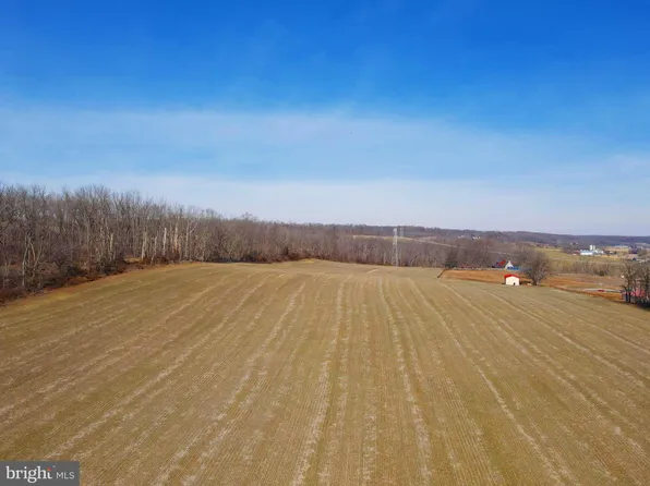 243 Boulder Ln, Elizabethtown, PA 17022