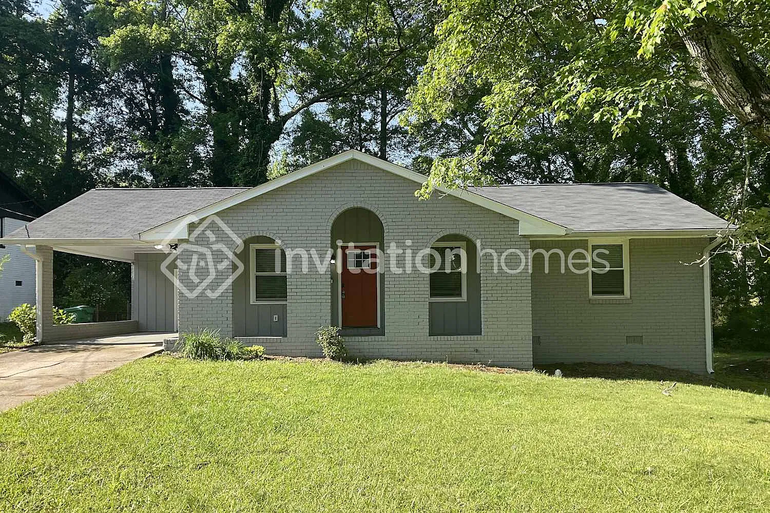 649 El Prado Ct Stone Mountain, GA 30083 — Photo 1