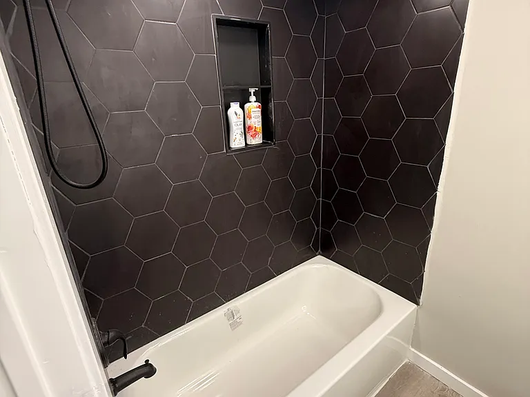 579 Woodward Ave #3 — Photo 11