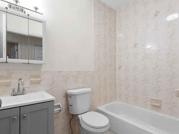 215 South Street image 36 of 37