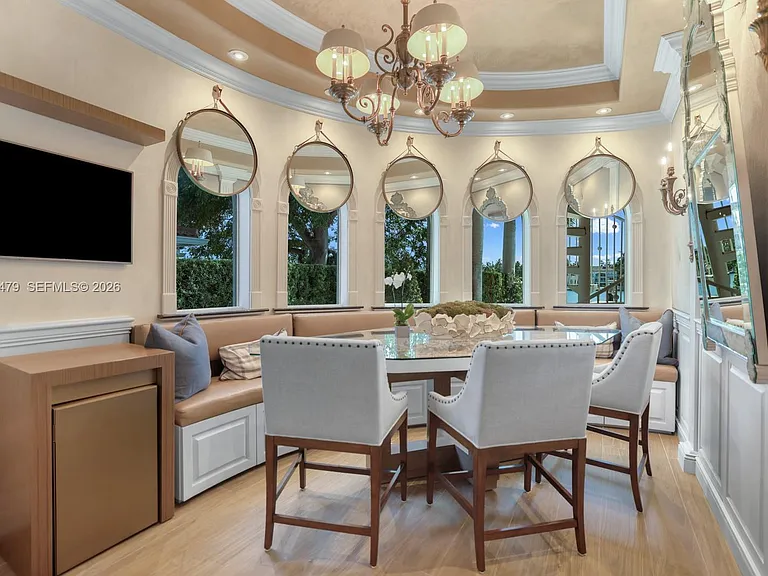 176 S Hibiscus Dr — Photo 18