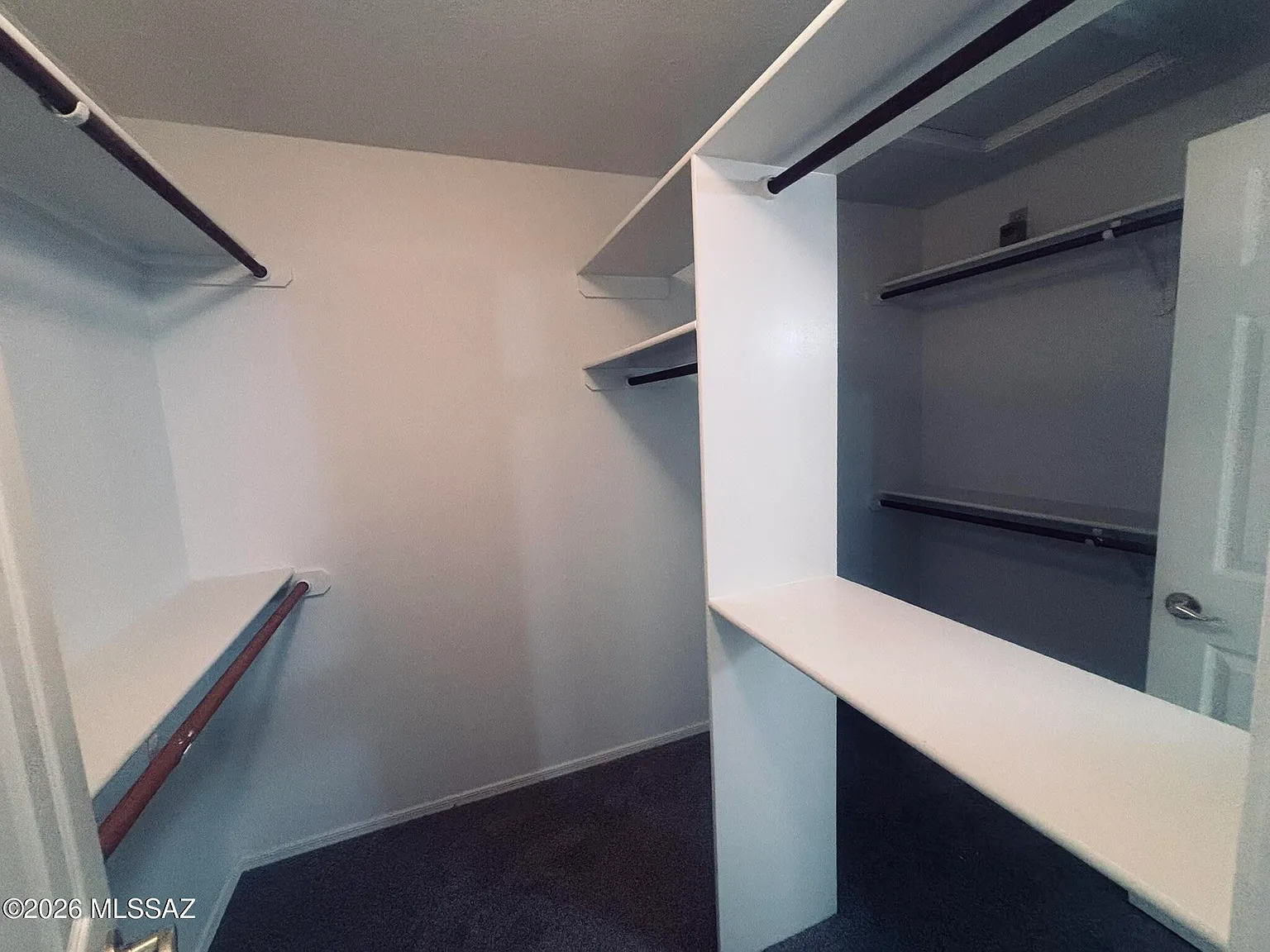 4 bed, 3.0 bath, 2293 sqft, $3,200 — Photo 4