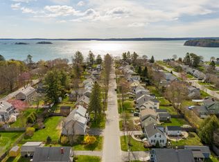 12 Payson Rd, Falmouth, ME 04105