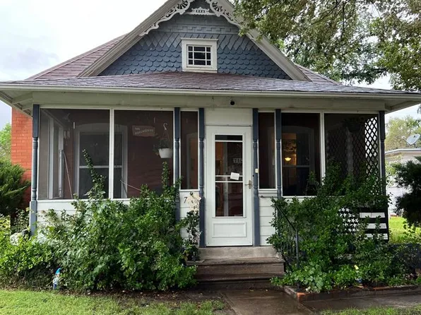 710 Cimarron Ave, La Junta, CO 81050