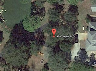 9500 Osceola Dr, New Port Richey, FL 34654