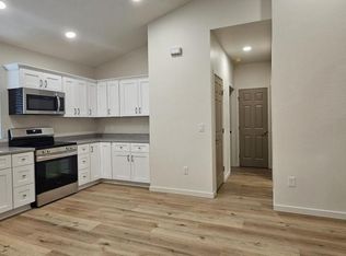 725 W 6th St S #204, Snowflake, AZ 85937