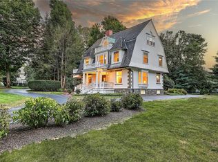 139 Rumstick Rd, Barrington, RI 02806