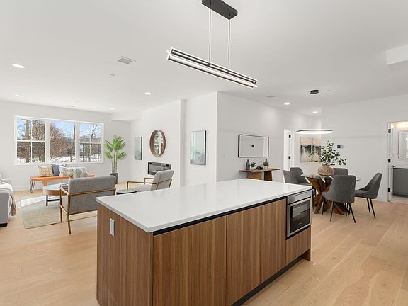 4th image of 16 Stearns Rd #203