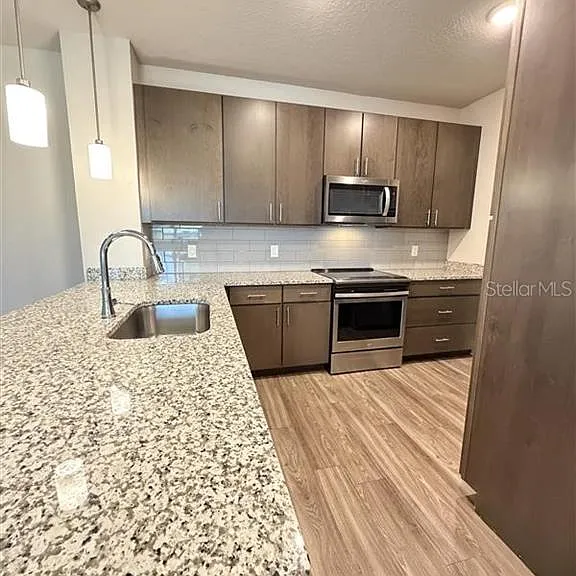 560 Academy Dr #301 — Photo 3