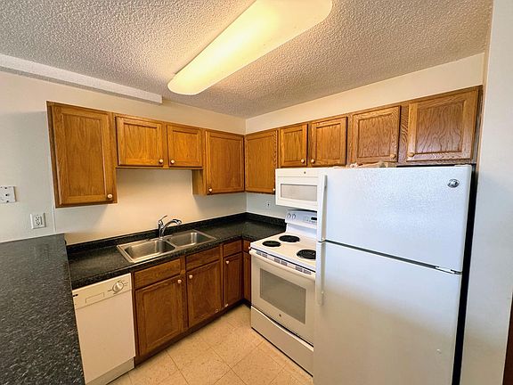 2nd image of 301 University Ave SE APT 107