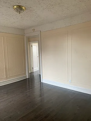 Rented by CITY SKYLINE REALTY INC | media 13