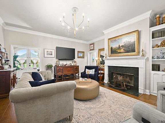2nd image of 5329 N Snowden Dr