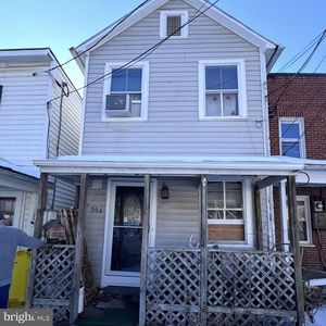 206 N West St, Charles Town, WV, 25414