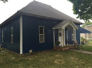 221 W College St, Kahoka, MO 63445