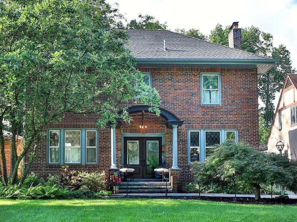 67 W Cooke Rd, Columbus, OH 43214
