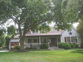 1st image of 914 Waterlilly Ln