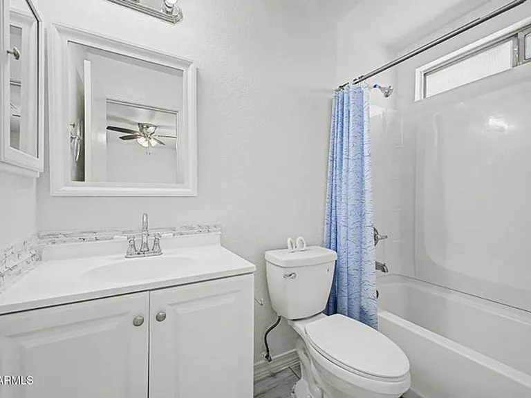 8563 W Mission Ln — Photo 13