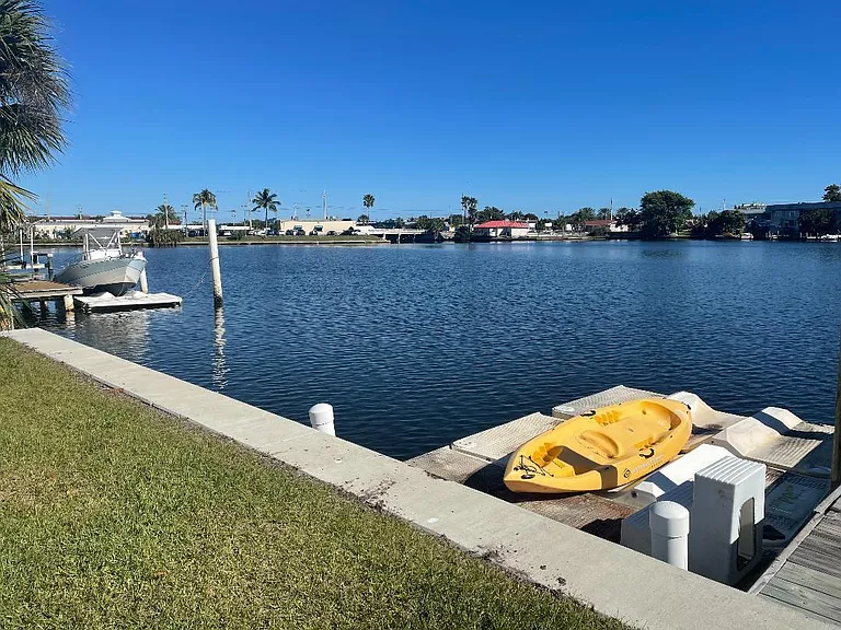 Floating Dock for Jet Ski or Kayak - Ocean Access/Intracoastal