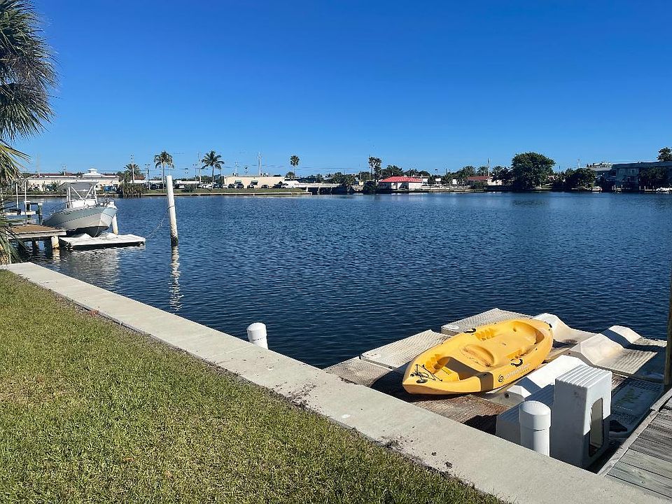 Floating Dock