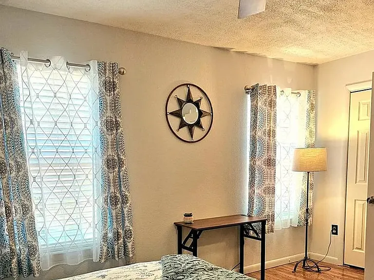 15110 Catalpa Ct — Photo 19