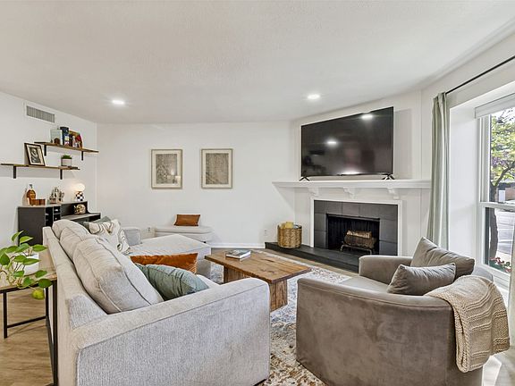 3rd image of 15910 Coolwood Dr #1046