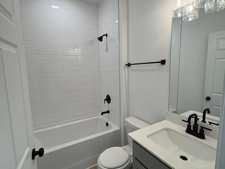2942 Sharpstone Dr — Photo 8