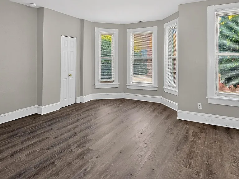 1119 Montello Ave NE — Photo 75