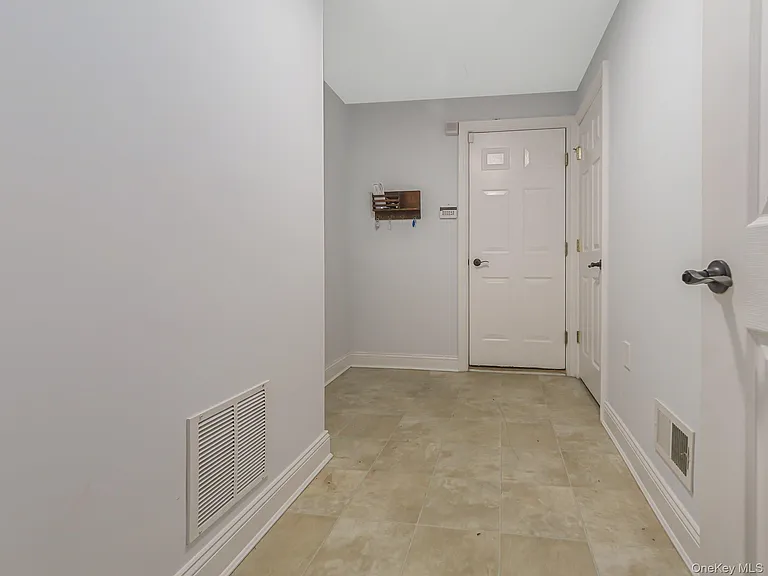 1115 Balsam Dr — Photo 20