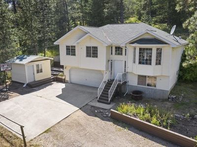 33113 N Milan Rd, Chattaroy, WA, 99003