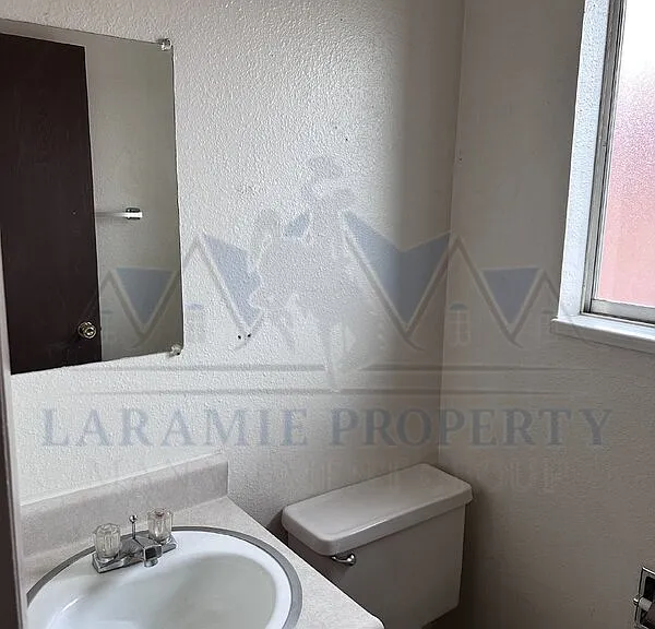 708 Downey St #8 — Photo 7