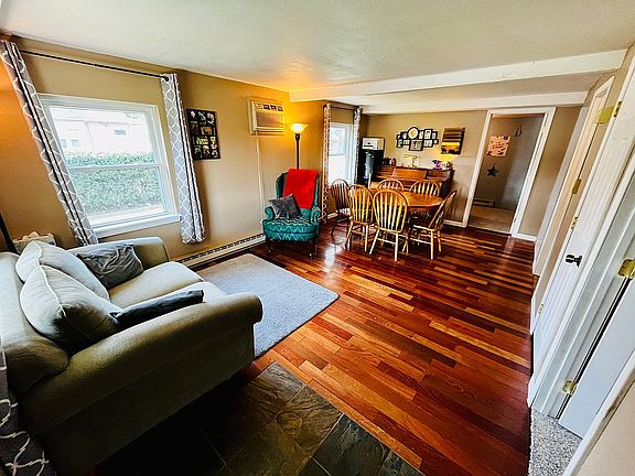 3rd image of 8703 E Grace Ave
