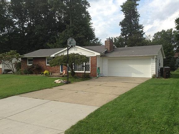 2nd image of 1729 Woodside Dr