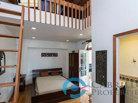 3rd image of 4063 Eagle St