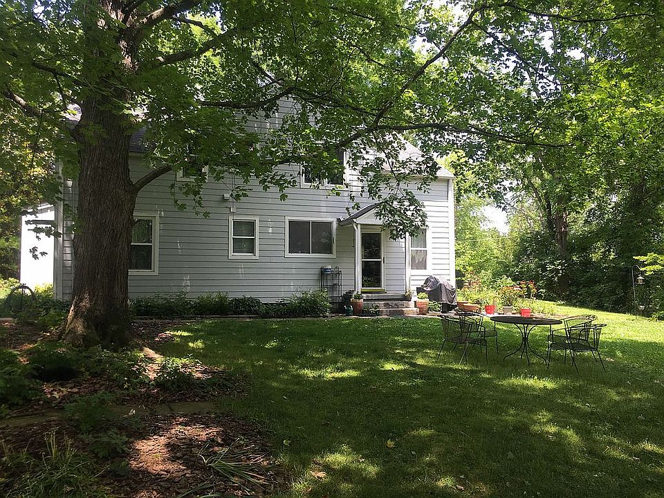 2nd image of 213 Brown Mountain Loop Rd