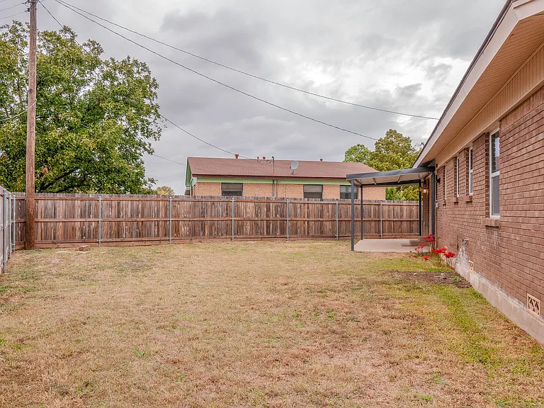 300 Ridgecrest Dr — Photo 24