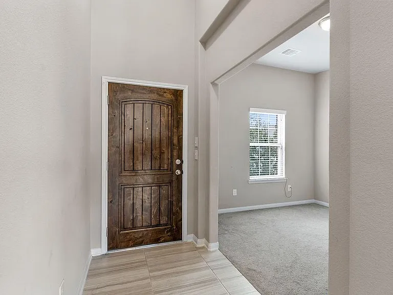 2666 Cedar Path Ln — Photo 4