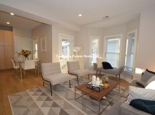 17 Prescott St #3R, Somerville, MA 02143