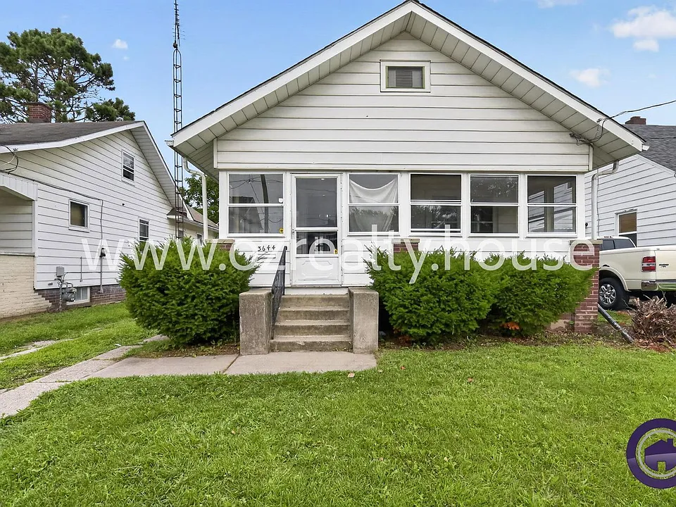 3644 Leybourn Ave