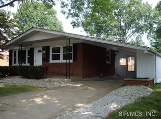 611 Notre Dame Ave, Edwardsville, IL 62025