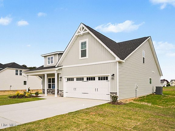3rd image of 105 Hudson Village Drive