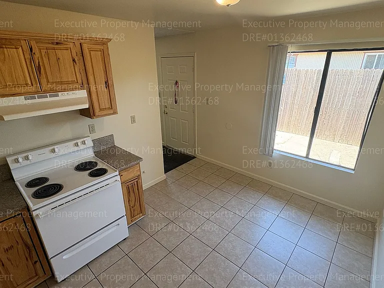 2812 N Half Moon Dr — Photo 15