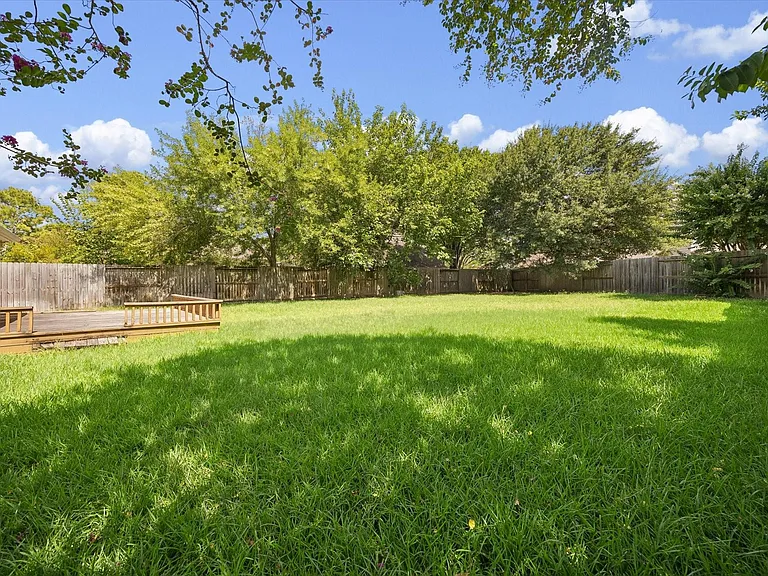 9714 Shadowglade Ct — Photo 11