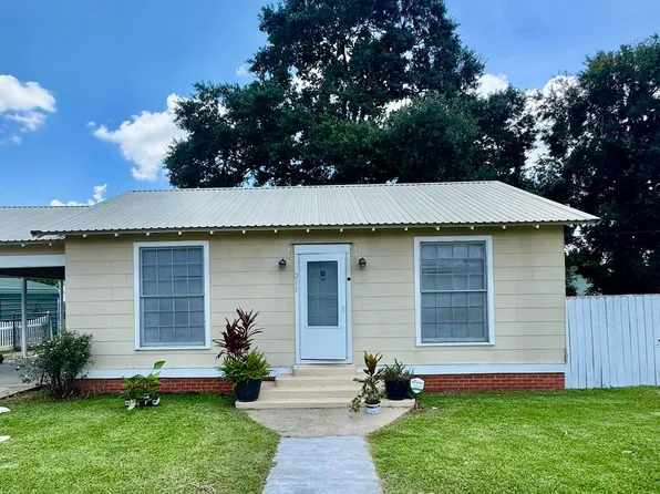 211 Lafayette St, Broussard, LA 70518