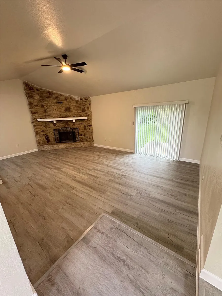 Building Photo - 1205 Ramble Creek Dr