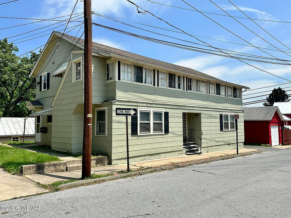1st image of 15 E High St