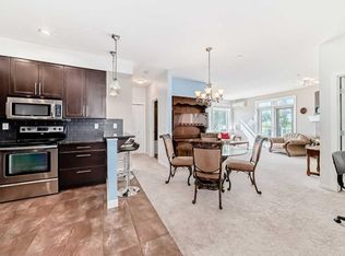 1005 B N Westmount Dr #216, Strathmore, AB T1P 0C3