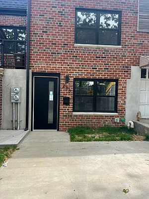 Rented by Trademarko Realty Inc | media 21