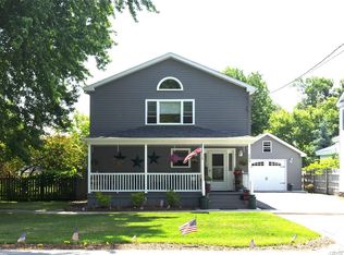 203 S Broad St, Sackets Harbor, NY 13685