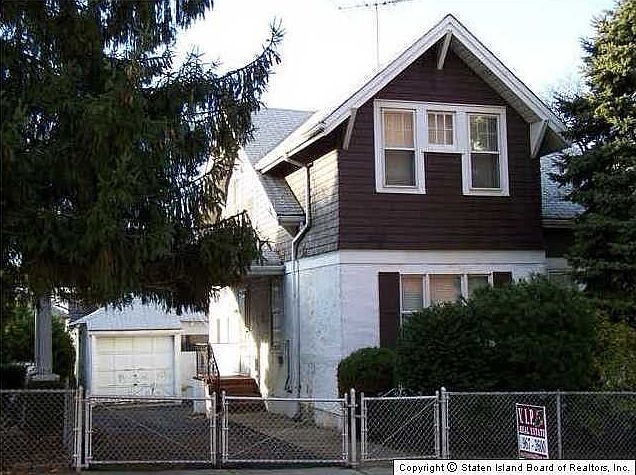 1st image of 214 Clinton B Fiske Ave